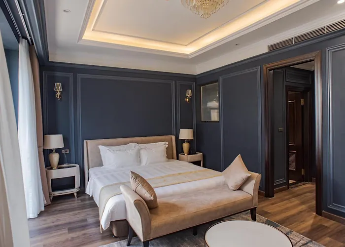 Khách sạn Victoria Hạ Long